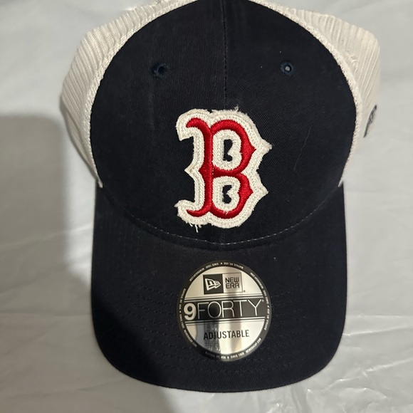 Lot of Adjustable Hats- MLB, Orvis, Levi’s - Picture 3 of 11